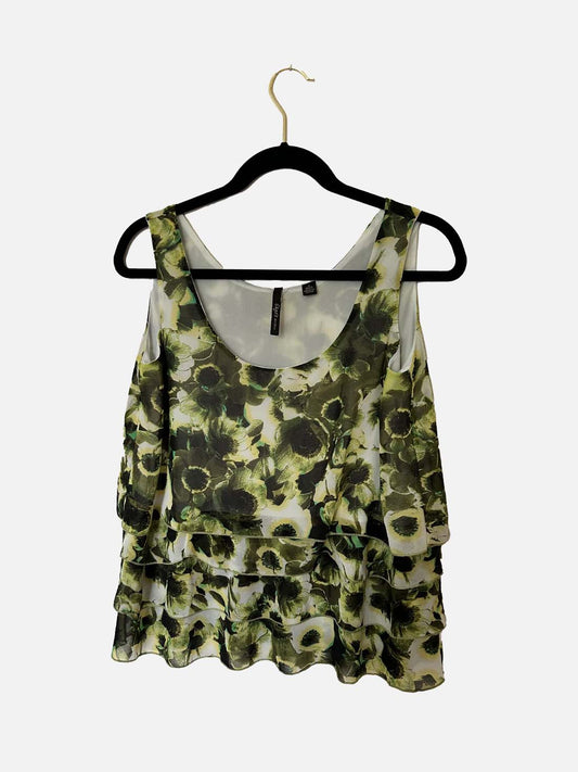 Scoop Neck Sleeveless Top